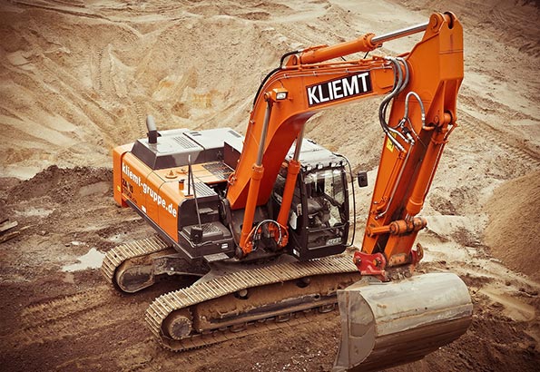 挖掘机操作安全培训：避免事故从培训开始